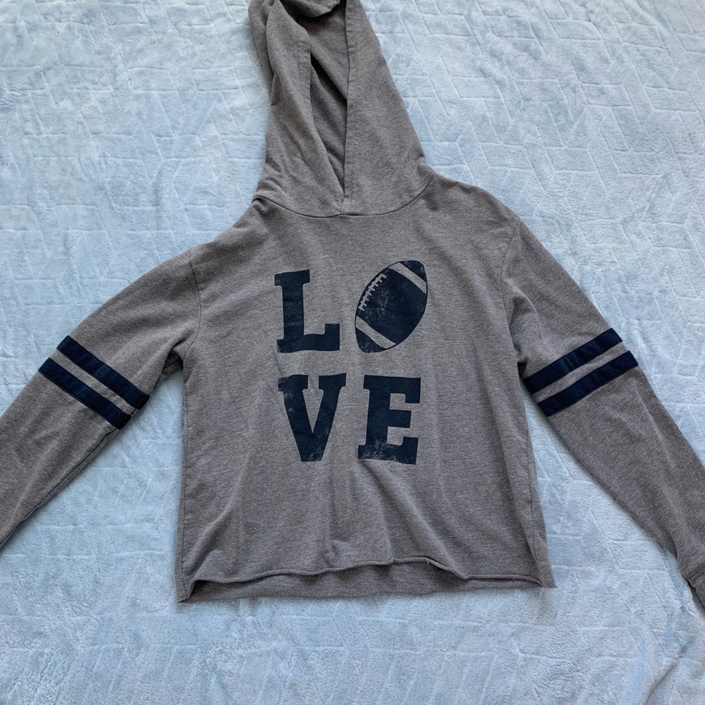Love football crop top hoodie!
